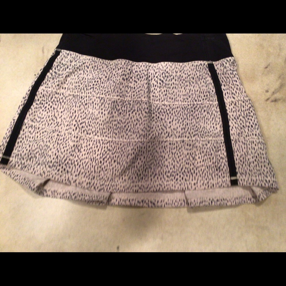 Lululemon Pace Rival Skirt - Picture 2 of 4